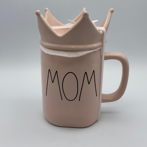 COPY - Rae Dunn “MOM” Mug With Crown Topper - Picture 1 of 2